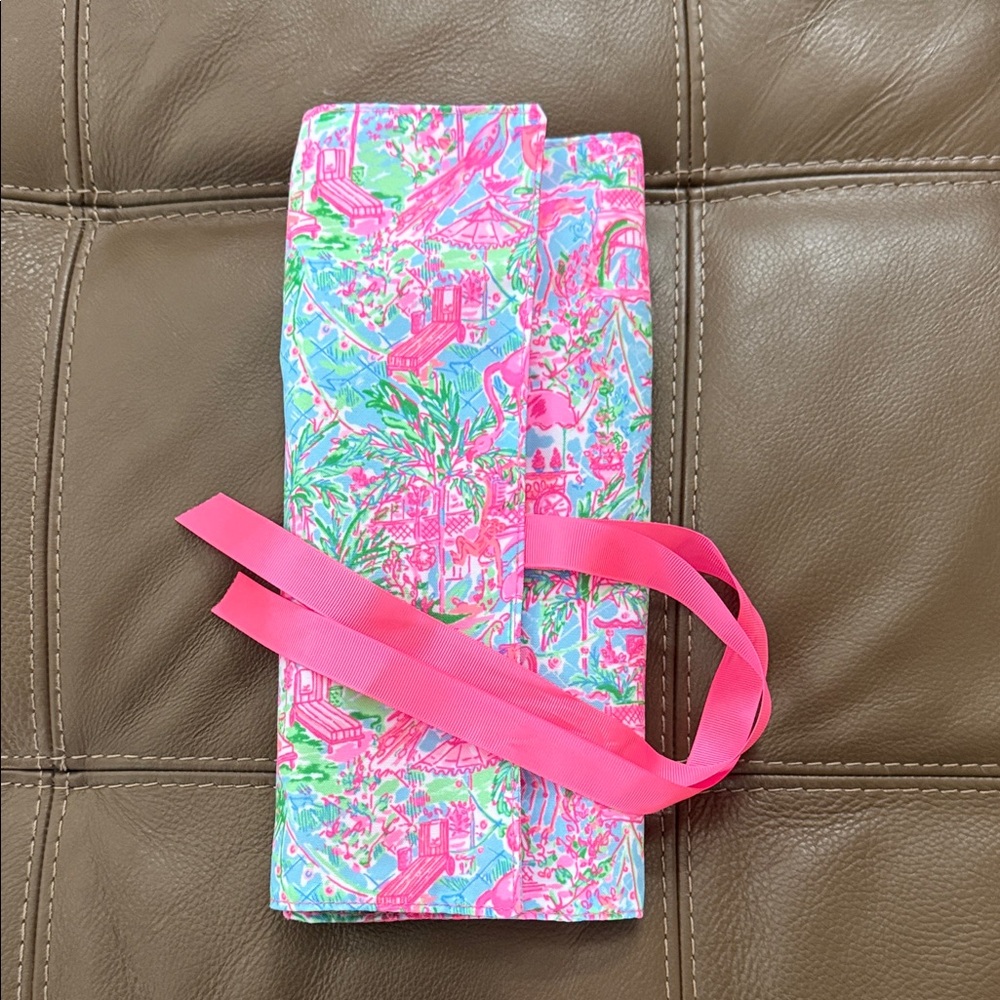 Lilly Pulitzer make up brushes rolled up organizer